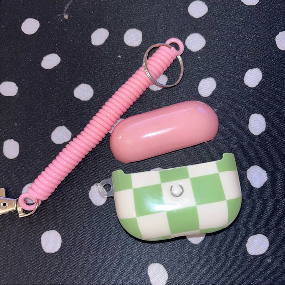 Brand new AirPods 3 case pink and green checkered - Picture 2 of 2